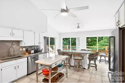 153 Skyview Circle, Asheville, NC 28804 - Photo 6