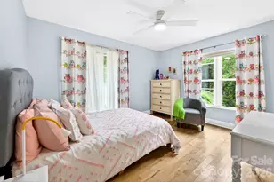 153 SkyView Cir, Asheville, NC 28804 - Photo 16