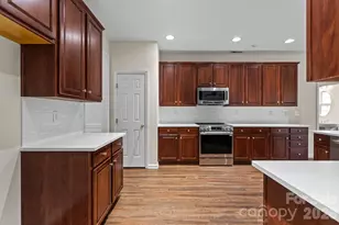 10211 Rivendell Ln, Charlotte, NC 28269 - Photo 10