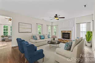 10211 Rivendell Ln, Charlotte, NC 28269 - Photo 12