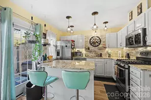 11629 Boxer Ln, Charlotte, NC 28269 - Photo 8