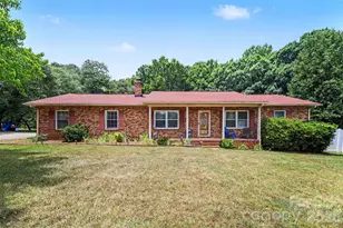 888 Sunbeam Dr, Lincolnton, NC 28092 - Photo 1