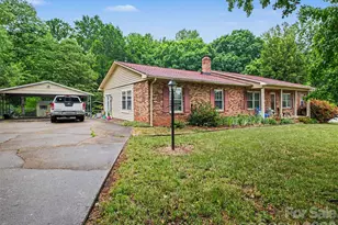 888 Sunbeam Dr, Lincolnton, NC 28092 - Photo 2
