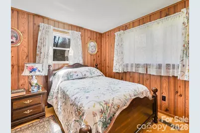7530 Nc 208 Highway, Marshall, NC 28753 - Photo 22