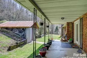 7530 Nc 208 Hwy, Marshall, NC 28753 - Photo 38