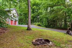 37 Leatherwood Dr, Candler, NC 28715 - Photo 4