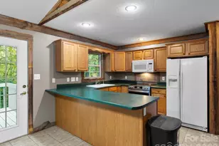37 Leatherwood Dr, Candler, NC 28715 - Photo 18