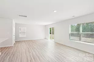 39 Katherine Emilie Dr, Hendersonville, NC 28792 - Photo 6