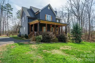 160 Mullis Rd, Harmony, NC 28634 - Photo 2