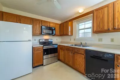 4805 Breakers Lane, Asheville, NC 28806 - Photo 8