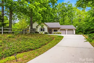 19 Doshia Ln, Fletcher, NC 28732 - Photo 2