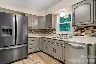 18 Tarragon Place, Flat Rock, NC 28731 - Photo 10
