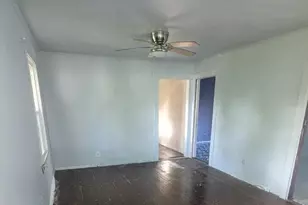 901 State St, Marion, NC 28752 - Photo 6