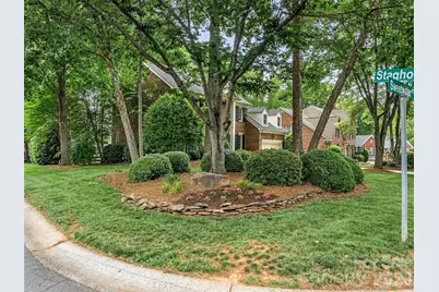 8808 Sweetwater Place, Waxhaw, NC 28173 - Photo 2