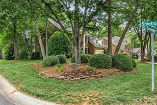 8808 Sweetwater Pl, Waxhaw, NC 28173 - Photo 2