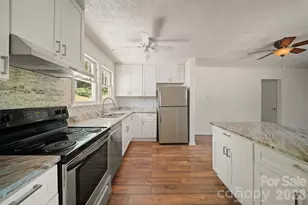 290 Hookers Gap Rd, Candler, NC 28715 - Photo 36