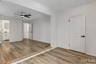 209 Ivy Hill Rd, Hendersonville, NC 28792 - Photo 18