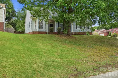 7200 Daerwood Place, Charlotte, NC 28215 - Photo 1