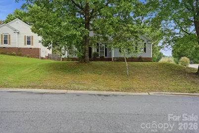 7200 Daerwood Place, Charlotte, NC 28215 - Photo 2