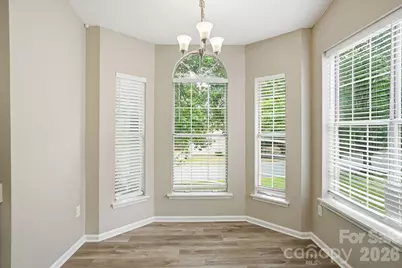 7200 Daerwood Place, Charlotte, NC 28215 - Photo 14