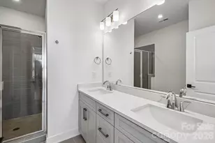 1131 Kokomo Ln, Charlotte, NC 28206 - Photo 8
