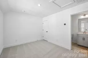 1131 Kokomo Ln, Charlotte, NC 28206 - Photo 12