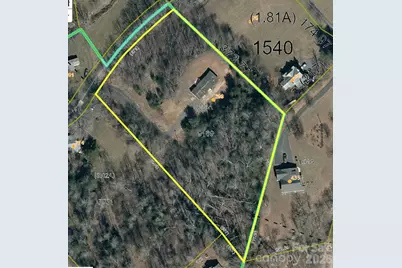398 Dogwood Drive, Bakersville, NC 28705 - Photo 2