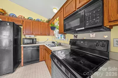 3311 Atlas Drive, Charlotte, NC 28269 - Photo 12