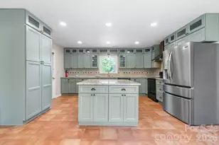 2113 White Pine Dr, Granite Falls, NC 28638 - Photo 2