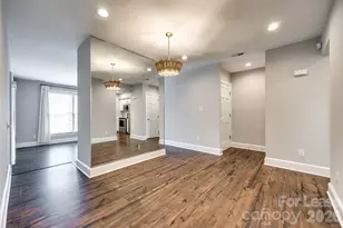 2220 Roswell Ave, Charlotte, NC 28207 - Photo 4
