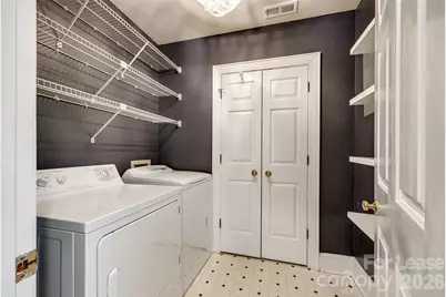 2220 Roswell Avenue, Charlotte, NC 28207 - Photo 10