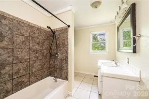 3886 Clay St, Claremont, NC 28610 - Photo 32