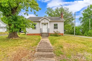 117 North St, Morganton, NC 28655 - Photo 2