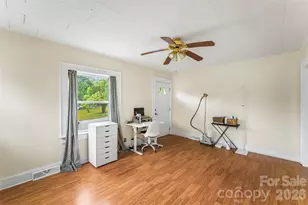 117 North St, Morganton, NC 28655 - Photo 10