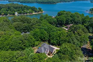 4608 Water Oak Dr, Lake Wylie, SC 29710 - Photo 6