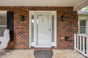 11331 Mendora Dr, Charlotte, NC 28215 - Photo 4