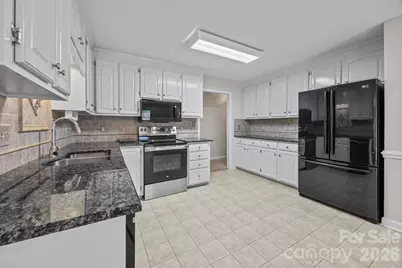 11331 Mendora Drive, Charlotte, NC 28215 - Photo 14
