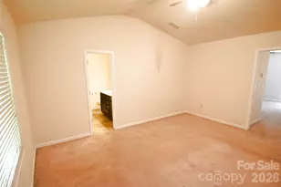 7226 Agava Ln, Charlotte, NC 28215 - Photo 6