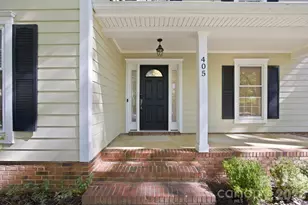 405 Leighton Ct, Matthews, NC 28105 - Photo 2