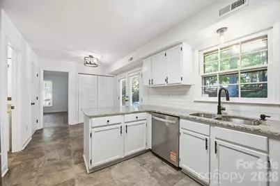 405 Leighton Court, Matthews, NC 28105 - Photo 10