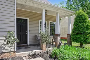 1706 Dallas Ave, Charlotte, NC 28205 - Photo 2