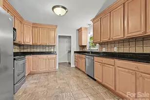 7925 Serendipity Ln, Charlotte, NC 28277 - Photo 10