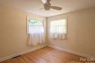 2012 N Deal Ave, Newton, NC 28658 - Photo 16