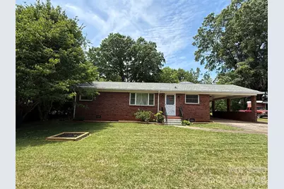2012 N Deal Avenue, Newton, NC 28658 - Photo 1