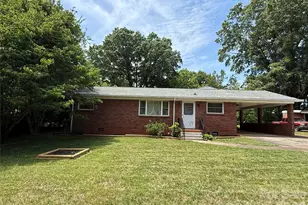 2012 N Deal Ave, Newton, NC 28658 - Photo 1