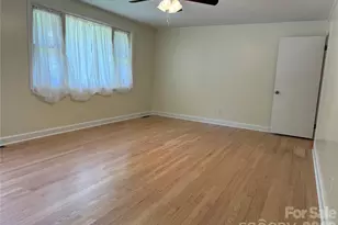 2012 N Deal Ave, Newton, NC 28658 - Photo 16