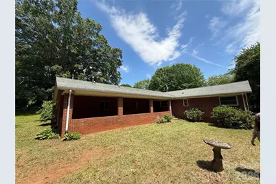 2012 N Deal Avenue, Newton, NC 28658 - Photo 6
