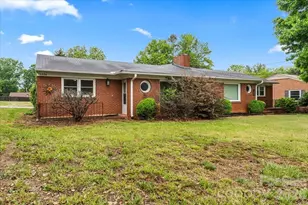 1204 W 5th Ave, Lexington, NC 27295 - Photo 2