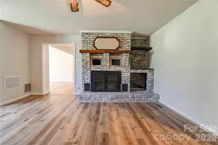106 Dons Ct, Shelby, NC 28150 - Photo 4