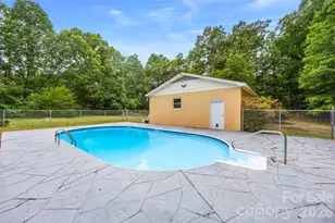 801 St Marks Church Rd, Bessemer City, NC 28016 - Photo 26